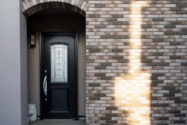  exortor_aluminum_storm_doors.jpg 